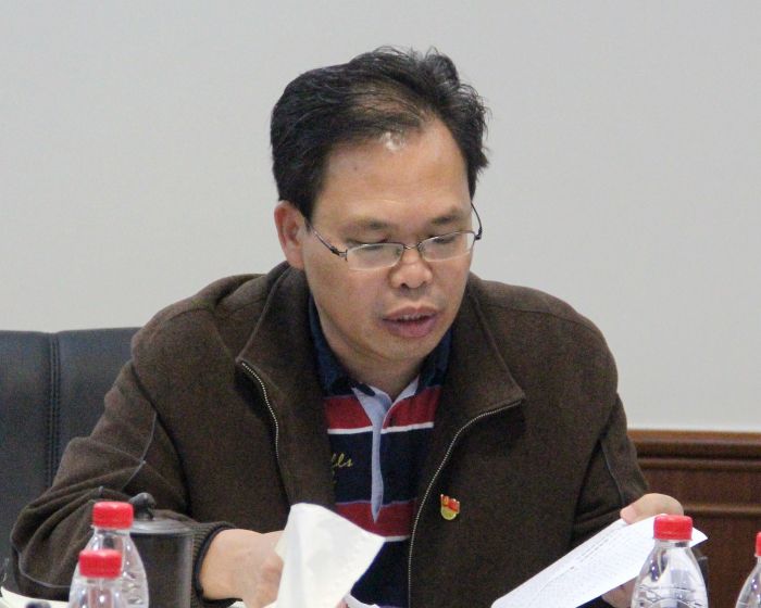 12.13陈祖训在会上作讲话。。。。。。冯学萍 摄.jpg