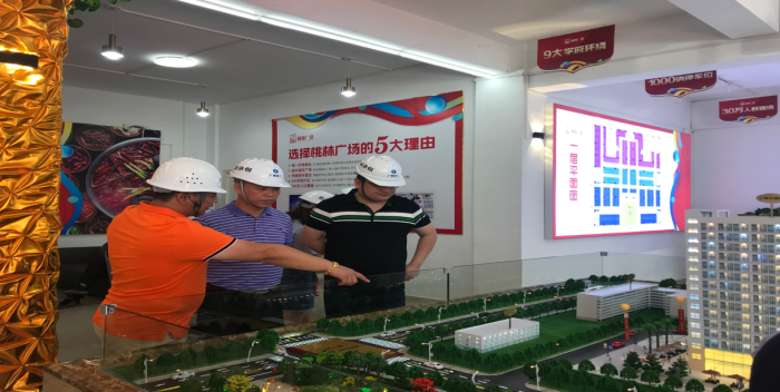 3旅行现场。。。。。。。。岑明伟 摄700.png