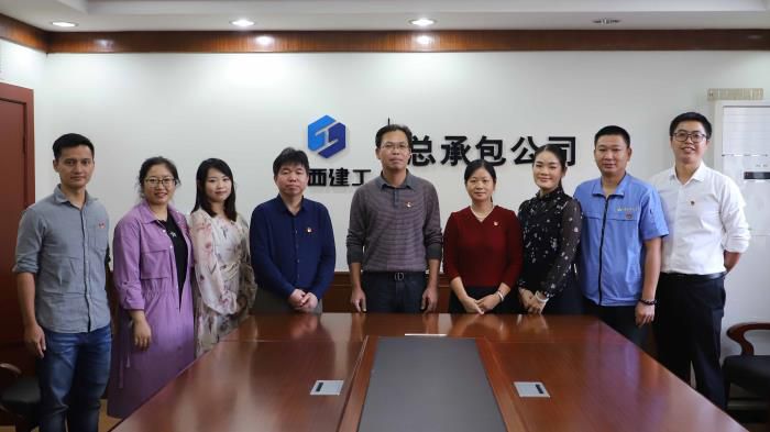 1.5合影留念。。。。。。。李立云 摄700.jpg