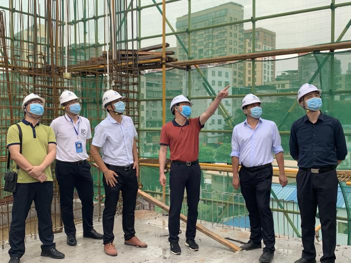 5.1调研现场。。。。。。。杨桂峰 摄700.jpg