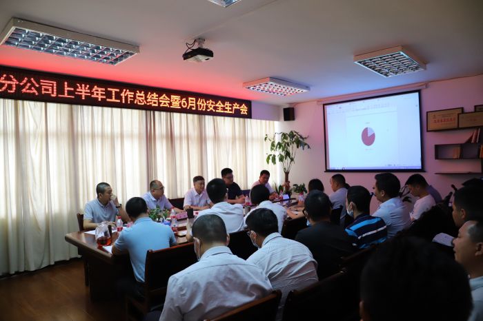 聚会现场。。。。。杨钰 摄 (2).jpg