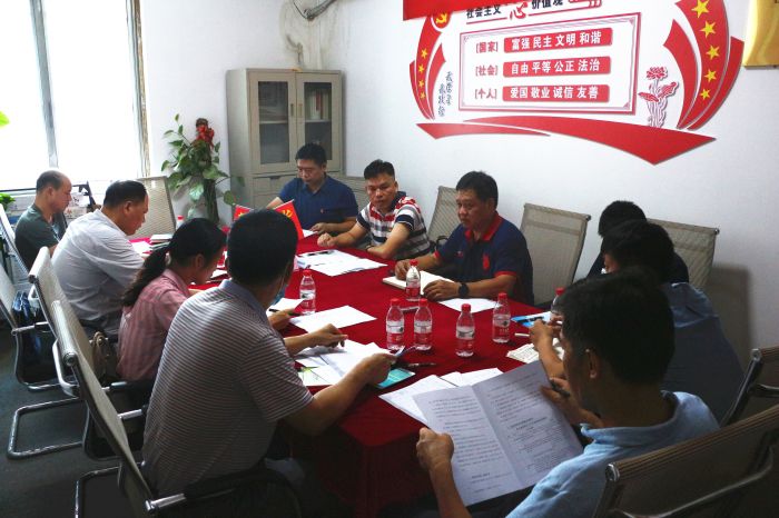 调研会现场。。。。。。张钊林 摄.jpg