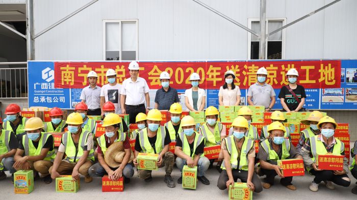 合影。。。。。李立云 摄.jpg