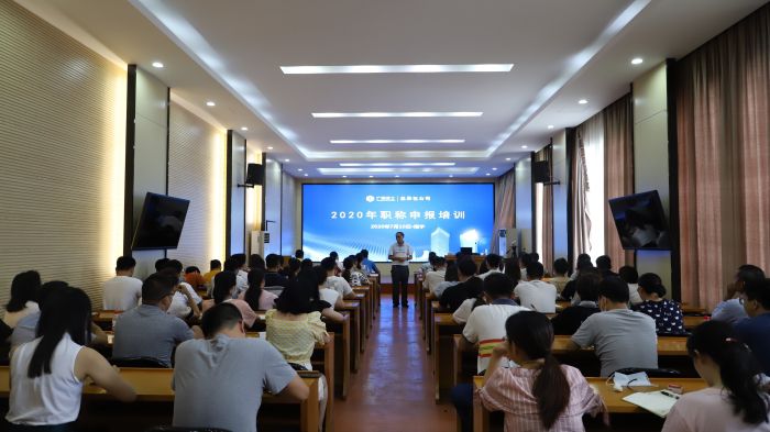 林平均讲话。。。。。李立云 摄.jpg