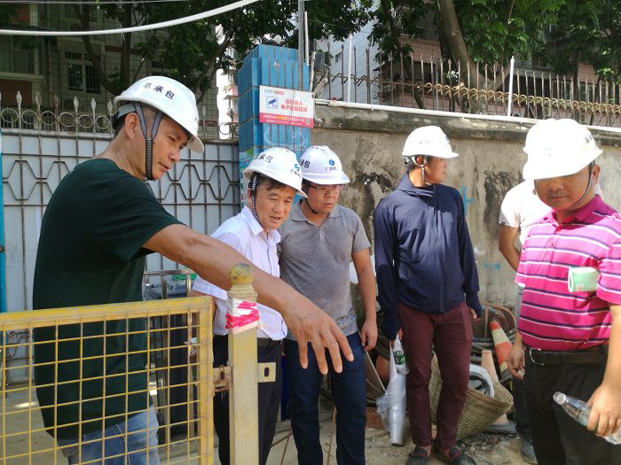 检查现场。。。。。。。。 卢铭浩 摄.jpg