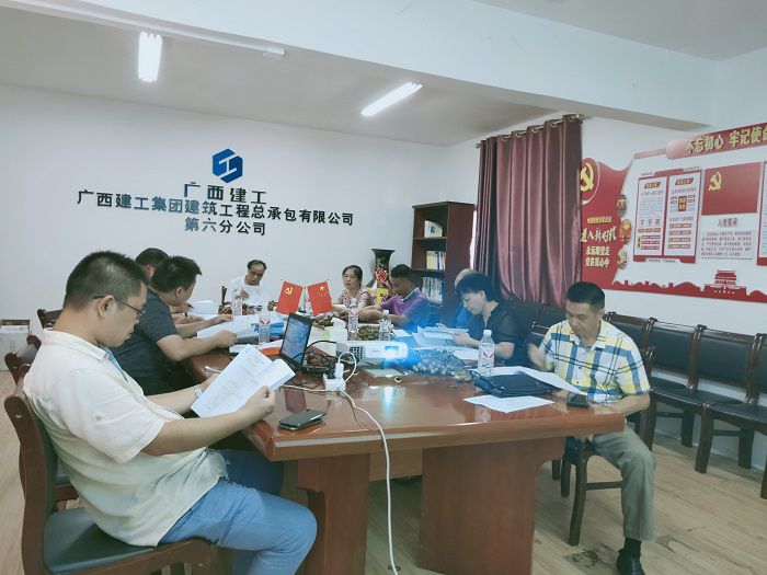 论证聚会现场。。。。。。。。 陆仁海 摄.jpg