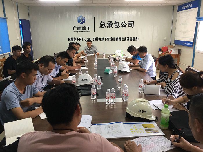 聚会现场。。。。。。 梁爽 摄.jpg