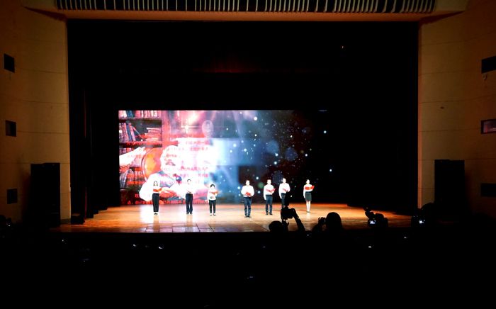 59朗诵演出。。。。。。谢微旋 摄.jpg