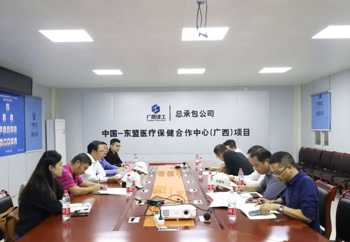 聚会现场。。。。。。。 刘萌萌摄.jpg