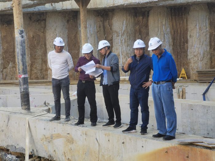 33检查指导现场。。。。。。。 卢铭浩 摄.jpg