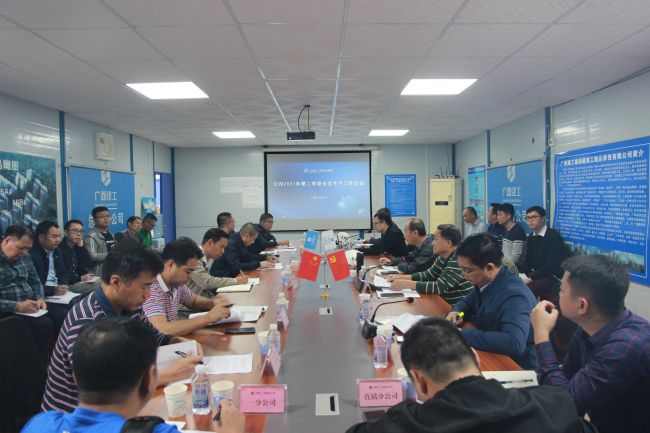 聚会现场。。。。。邓灿滨 摄.jpg