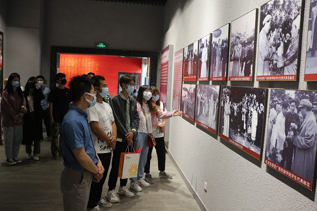 旅行学习现场。。。。。张钊林 摄（修图）.jpg