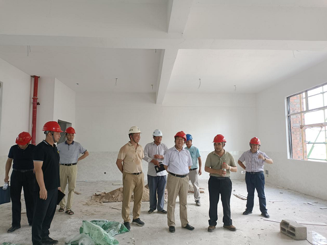 实地审查项目建设。。。。。。莫杰妃 摄（修图）.png