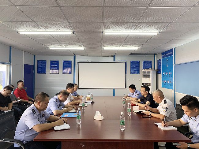 调研座谈会现。。。。。。。ㄐ尥迹.jpg