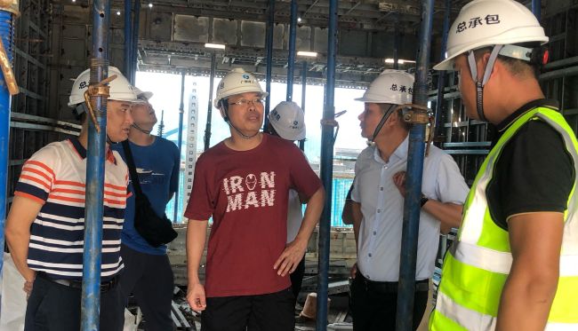 0.1检查现场。。。。。。。吴安华 摄1.jpg