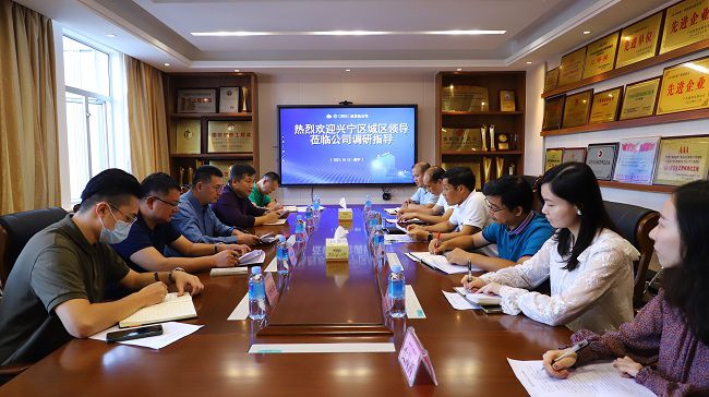 聚会现场。。。。。。。。李立云 摄修图 .jpg