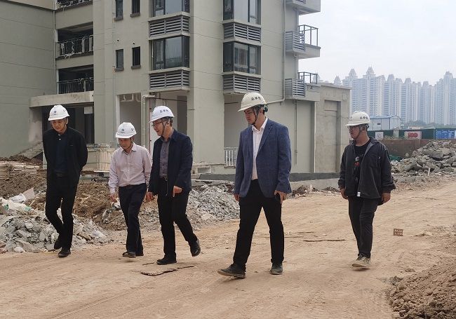 检查现场。。。。。。谭礼国 摄（修图）.jpg