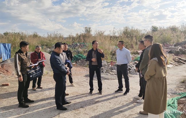 指导事情现场。。。。。。梁金婷 摄（修图）.jpg