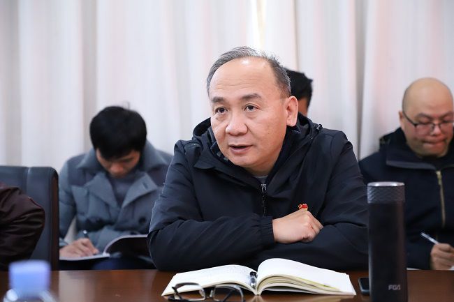 陆烜讲话。。。。。。。侯健杰 摄（修图）.jpg