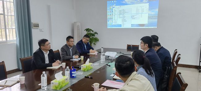 扶绥洽谈现场。。。。。刘华 摄（修图）.jpg