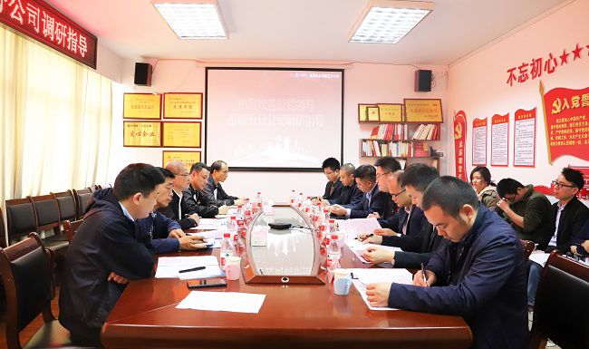 聚会现场。。。。。。。杨钰 摄（修图）.jpg