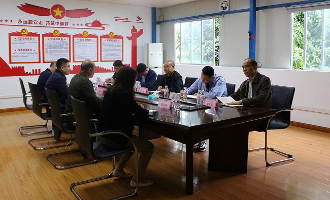 聚会现场。。。。_。。王莹 摄（修图）.jpg