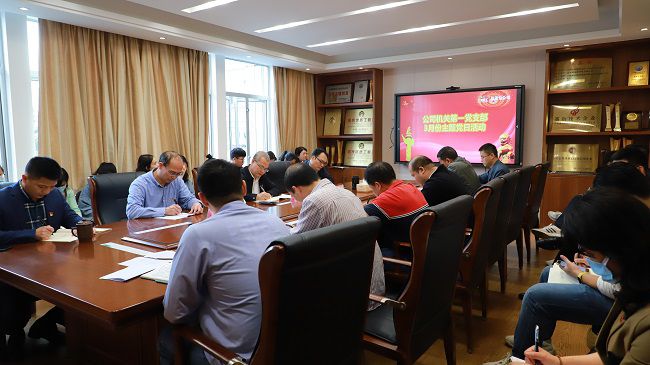 聚会现场。。。。。。ㄐ蓿.jpg