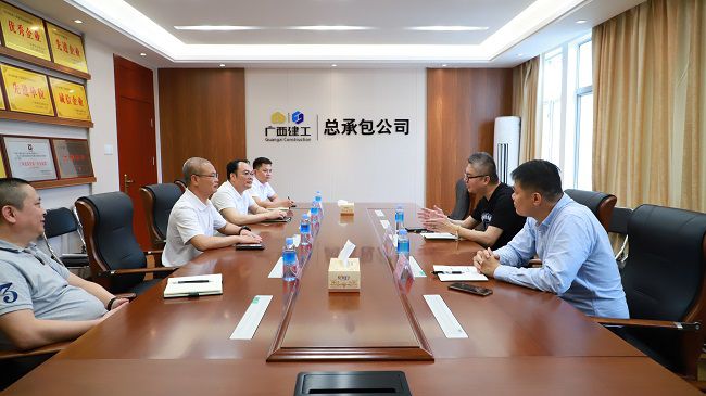 聚会现。。。。。。。。ㄐ尥迹.jpg