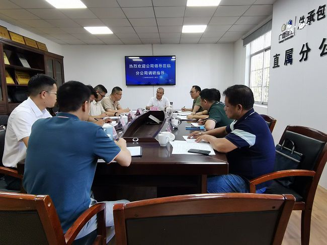 聚会现场。。。。。。。潘文君 摄（修图）.jpg