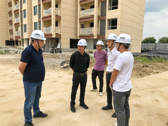 检查现场。。。。。。。刘世威 摄（修图）.jpg