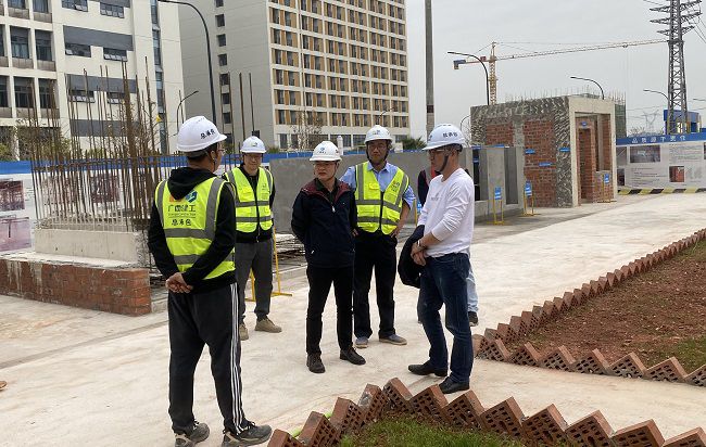 检查指导现场。。。。。。。郭奎君 摄（修图）.jpg