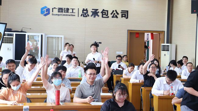 有奖问答现场。。。。。。ㄐ尥迹.jpg