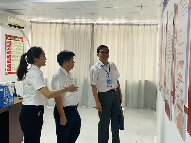 旅行党员活动室。。。。。卢丽君 摄（修图）.jpg