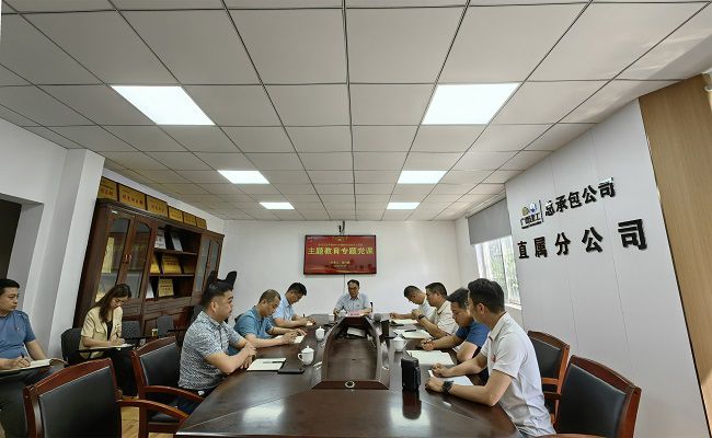 聚会现场。。。。。。潘文君 摄（修图）.jpg