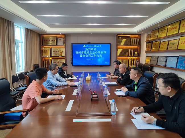 聚会现场。。。。。。容芝雅 摄（修图）.jpg